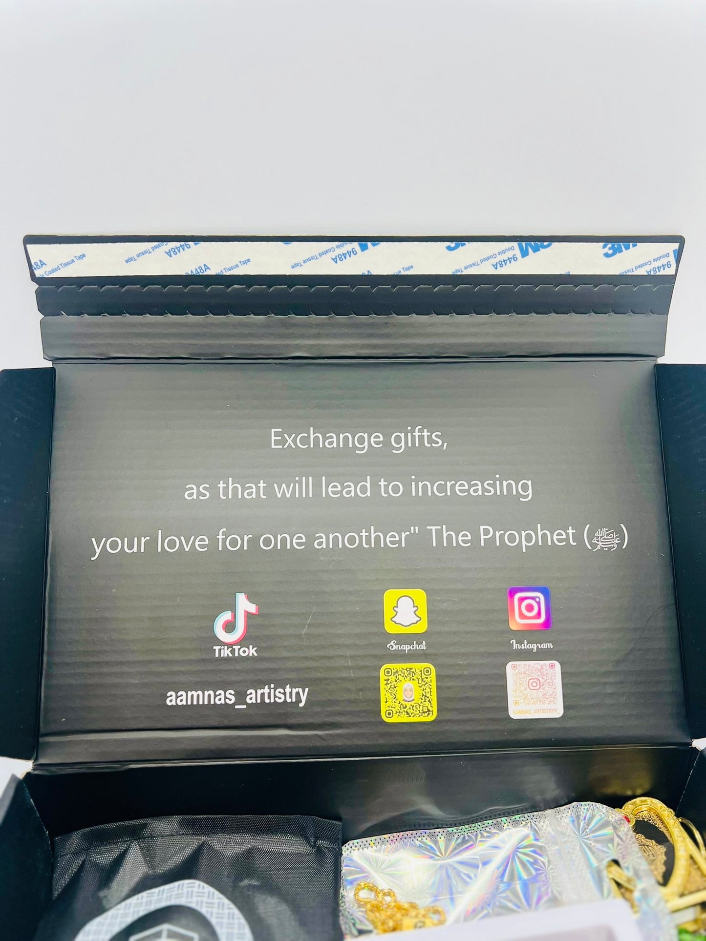 The Noor Gift Box: Illuminate Every Moment with Faith
